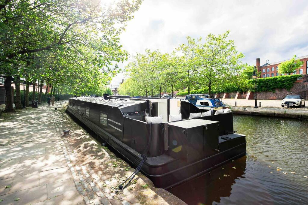 Hotel The Vaetten Hues Luxury Boat Manchester Exterior foto